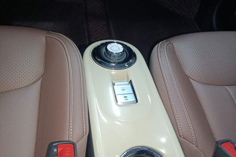 Used Wuling Bingo 2023 333 km Lingxi Connected+ Version
