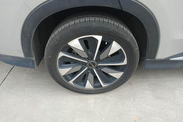 Used BYD Song PLUS New Energy 2025 EV Intelligent Driving Version 520km Premium Model
