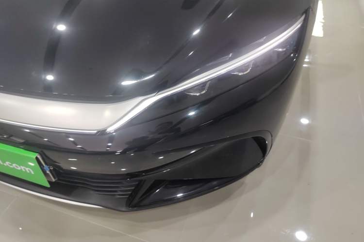 Used BYD Han 2024 EV Glory Edition 610 km All-Wheel Drive "Tian Shen Zhi Jia" Intelligent Driving Model
