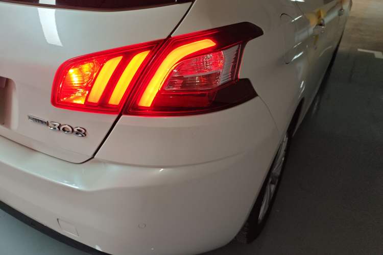 Used Peugeot 308S 2015 1.2T Automatic Jingchi Edition
