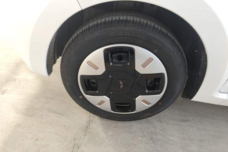 Used  E10X 2024 Charming Edition 301km Lite
