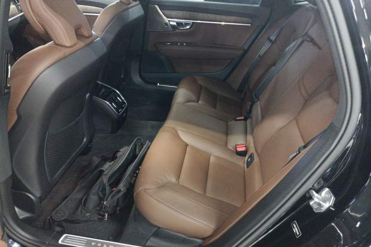 Used Volvo S90 2022 B5 Zhiyuan Luxury Edition

