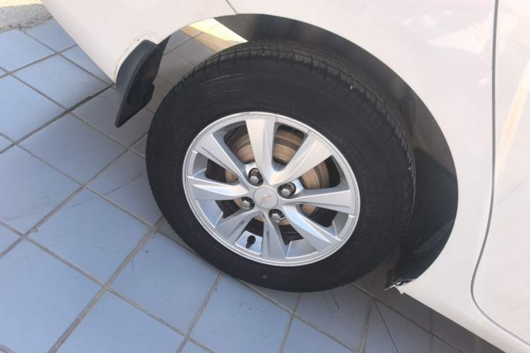 Used Chevrolet Sail 2015 Sail 3 1.5L Manual with Ideal Sunroof Edition