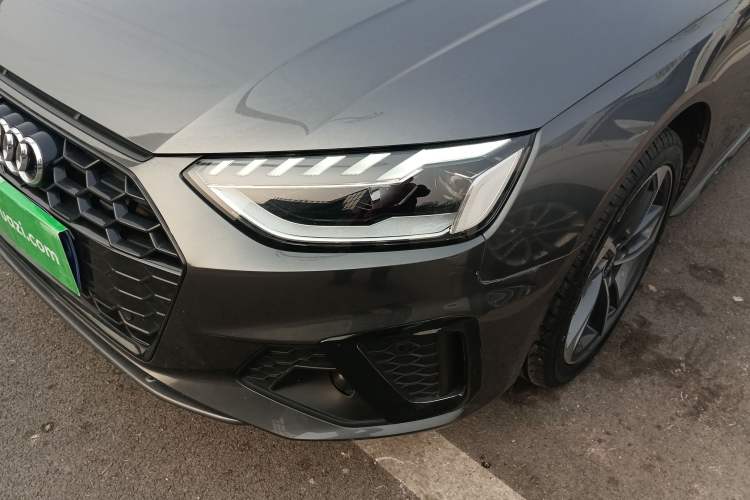 Used Audi A4L 2022 40 TFSI Fashion Dynamic Model
