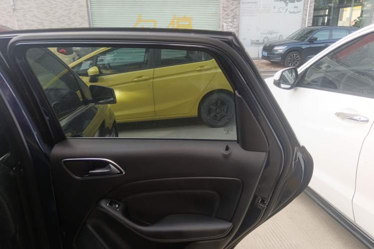 Used Mercedes-Benz B-Class 2017 B 200 Fashion Model
