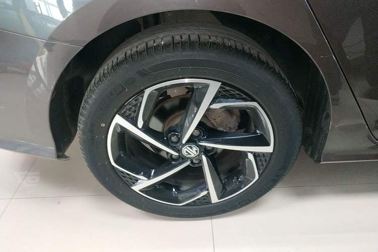 Used MG 5 2021 300TGI DCT Elegant Luxury Edition