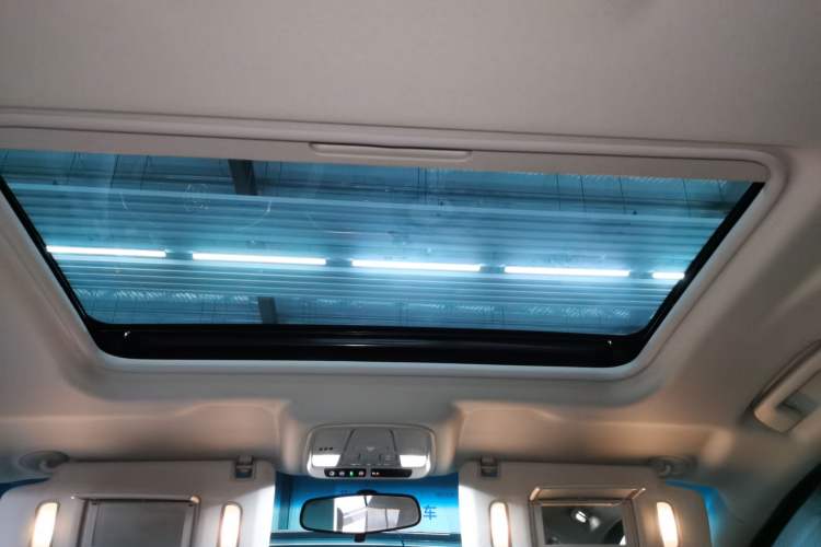 Used Buick GL8 2022 ES Landtrek 653T Comfort Edition