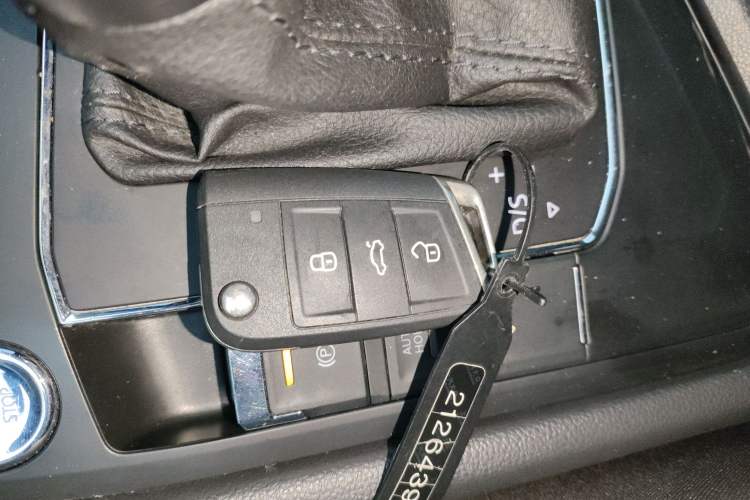 Used Volkswagen Tiguan L 2017 330TSI Automatic Two-Wheel Drive Luxury Edition
