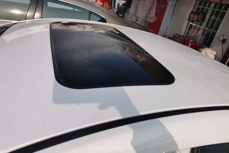 Used Mazda Mazda 3 Axela 2016 Sedan 1.5L Automatic Luxury Model
