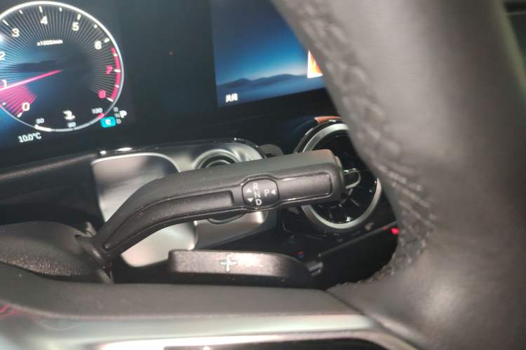 Used Mercedes-Benz GLB 2024-Year Restyled GLB 200 Dynamic Edition
