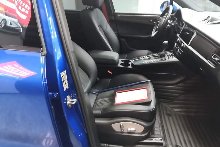 Used Porsche Macan 2021 Macan 2.0T
