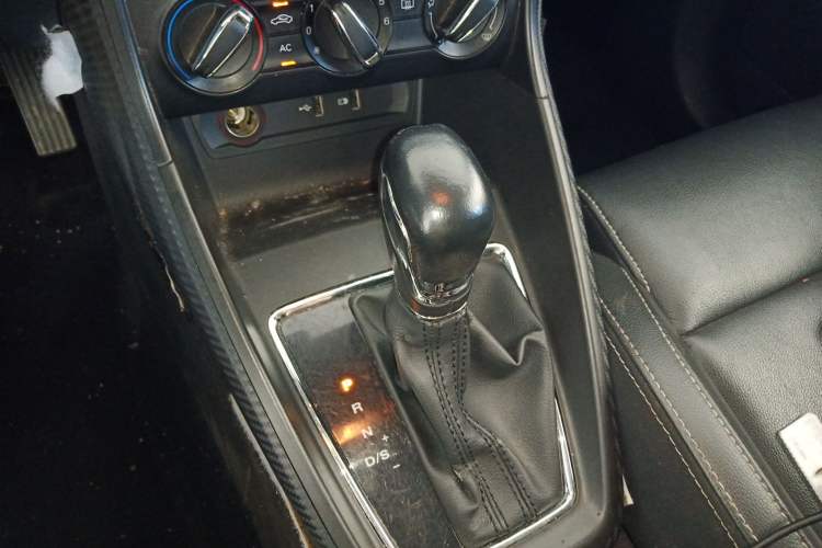 Used MG ZS 2018 1.5L Automatic Luxury Edition China V Standard
