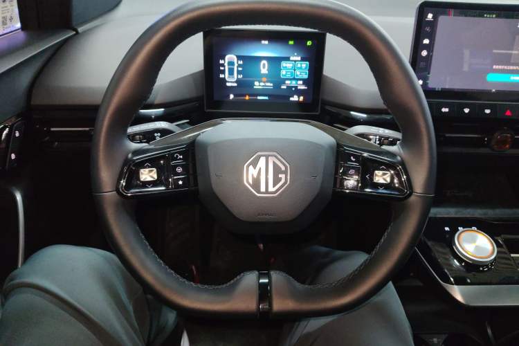 Used MG 4 EV 2023 415 km Range Sea-Faring Champion Edition
