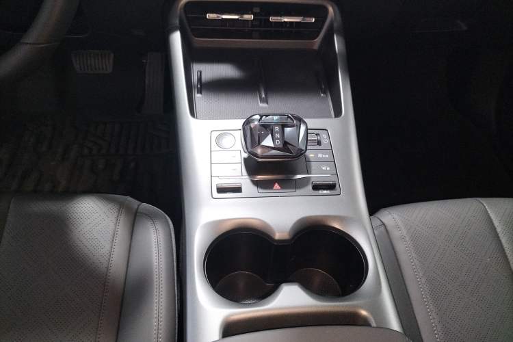 Used BYD Qin PLUS 2025 DM-i Smart Drive 55KM Leading Model
