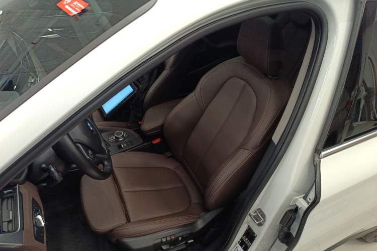 Used BMW X1 2020 sDrive25Li Leading Model
