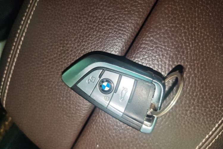 Used BMW X5 2017 xDrive28i
