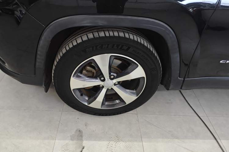 Used  Cherokee 2020 2.0T Two-Wheel Drive Leading Edition