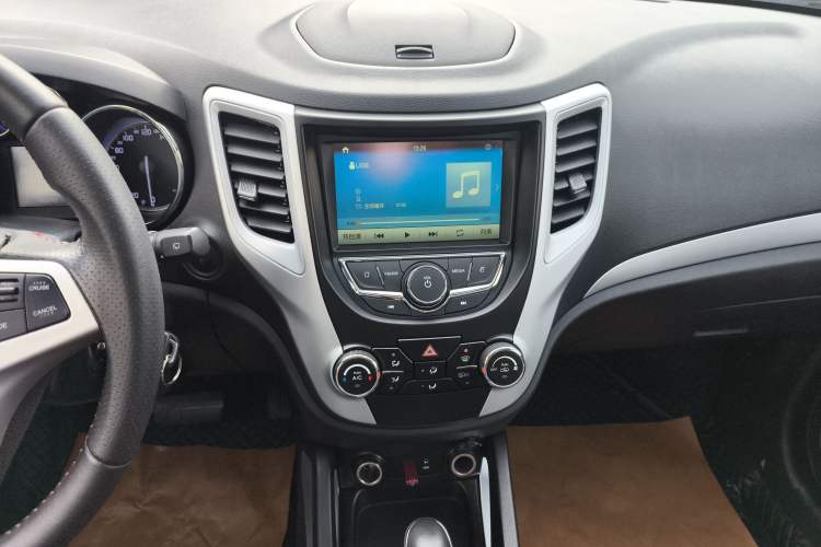 Used Changan CS35 2016 1.6L Automatic Luxury Model China V Standard
