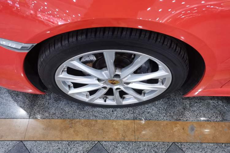 Used Porsche 718 2018 Boxster 2.0T
