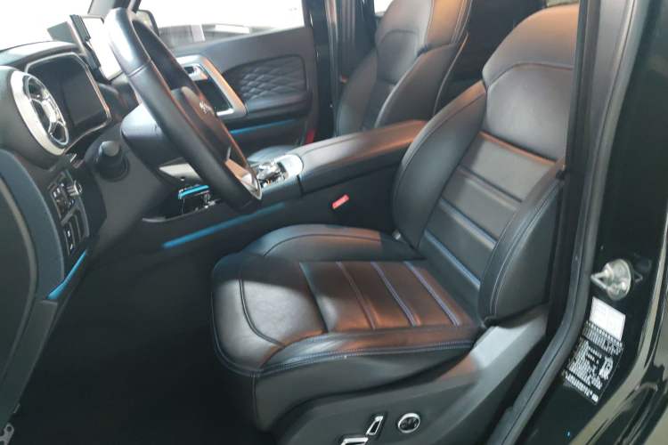 Used  BJ40 2020 2.0T Automatic Four-Wheel Drive Urban Hunter Edition Chivalrous Type
