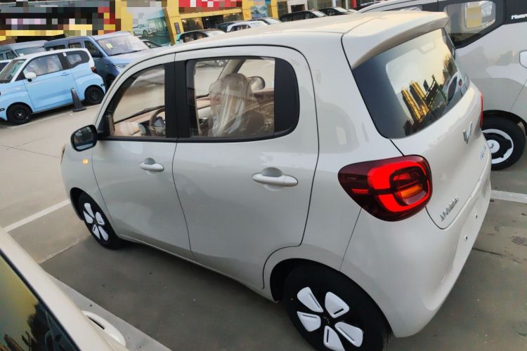 Used Wuling Hongguang MINIEV 2025 Four-Door Version Advanced Edition
