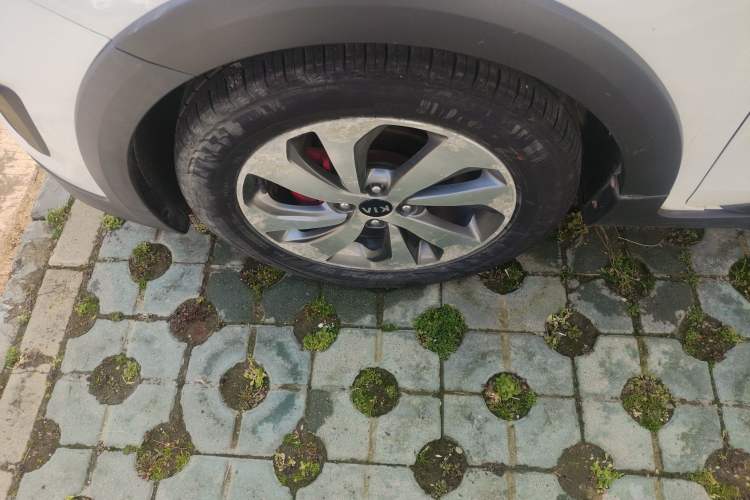 Used Kia KX Cross 2017 1.4L AT GLS