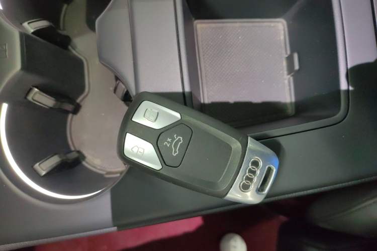 Used Audi A4L 2020 40 TFSI Fashion Dynamic Model