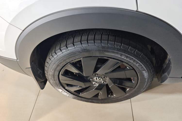 Used Volkswagen Tharu 2025 NewRui 300TSI Prestige Edition
