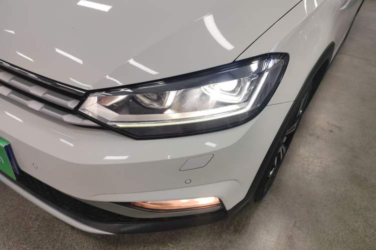 Used Volkswagen Touran 2021 Tiguan L 280TSI DSG Boundary Edition 6-Seater