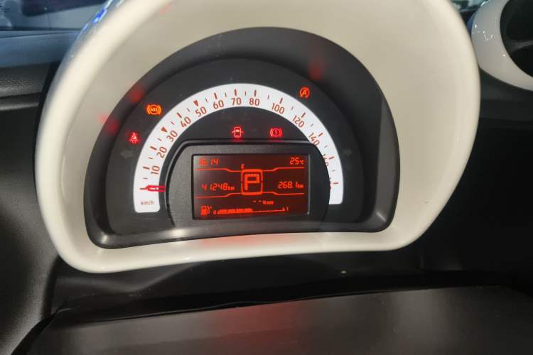 Used  fortwo 2018 1.0L 52kW Hardtop Dynamic Version China V
