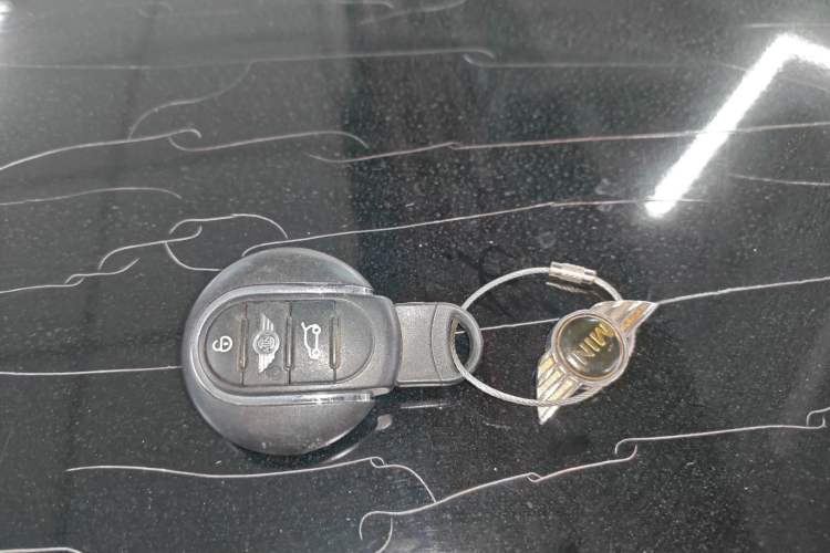 Used  MINI 2014 1.2T ONE
