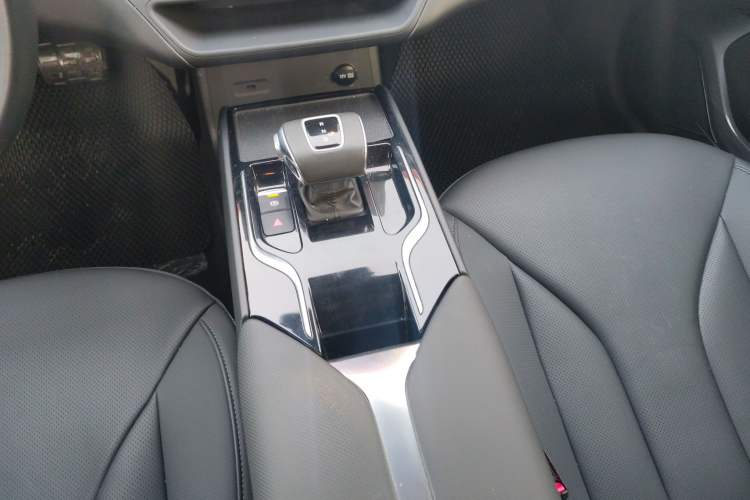 Used Hongqi E-QM5 2023 Revised Version Basic Travel Edition
