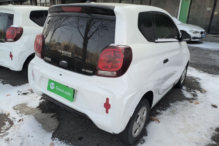 Used Roewe Clever 2021 302 km New Four-Seater Super-Efficient Version
