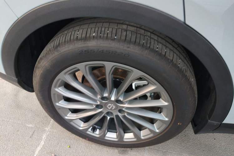 Used Leapmotor C11 2024 All-Electric 580 Luxury Edition
