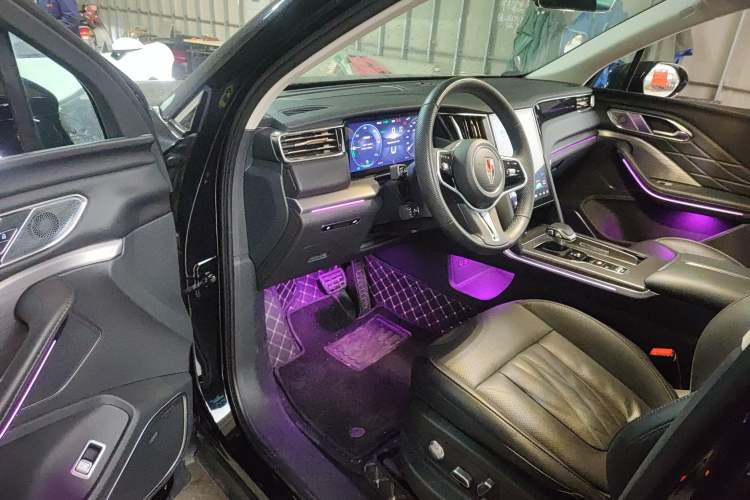 Used Hongqi HS7 PHEV 2024 2.0T PHEV Four-Wheel Drive Flagship Edition 6 Seats
