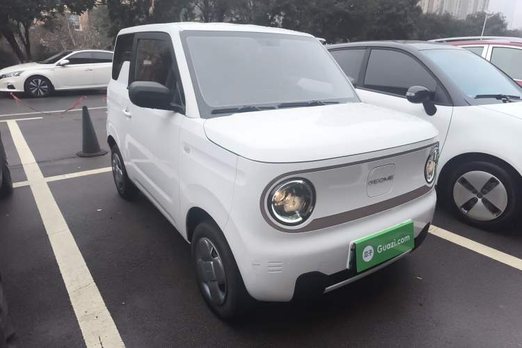 Used Geely Galaxy Panda 2023 Panda Mini 200km Endurance Bear
