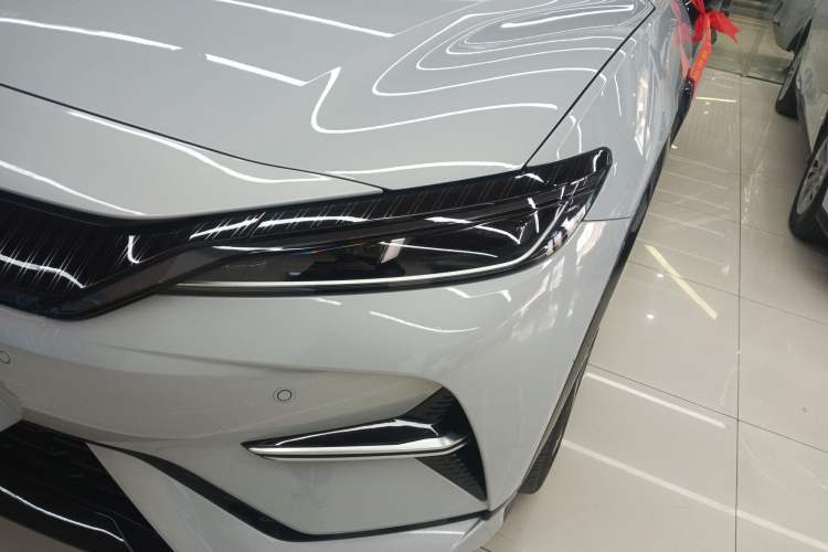 Used BYD Song L EV 2025 Intelligent Driving Version 662 km LiDAR Excellence Edition