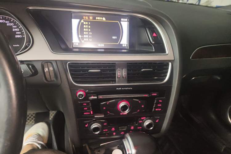 Used Audi A4L 2016 35 TFSI Collection Edition S line Comfort Model
