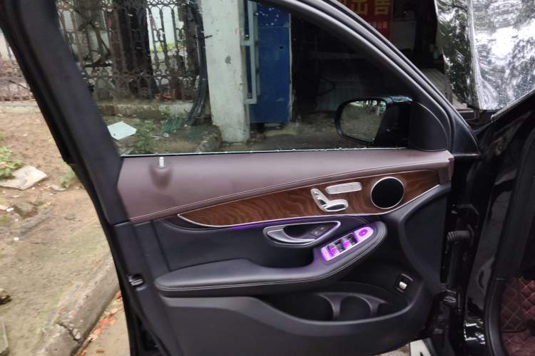 Used Mercedes-Benz GLC 2020 Facelift GLC 260 L 4MATIC Luxury Edition
