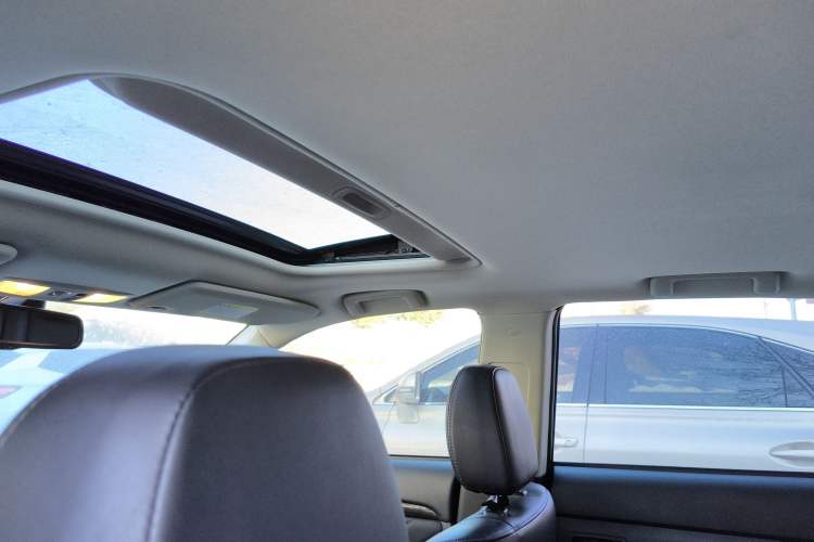 Used Mitsubishi Outlander 2019 2.4L 4x4 Zhi Xiang Edition 5 Seats China VI Standard