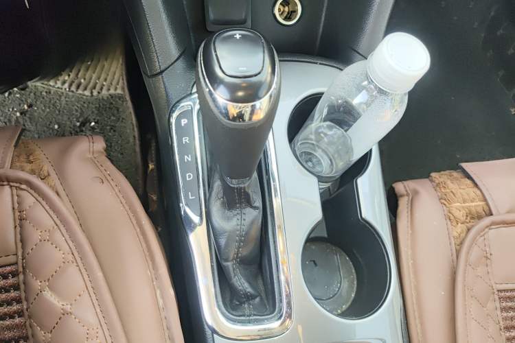 Used Chevrolet Cruze 2017 1.5L Automatic Pioneer Sunroof Edition
