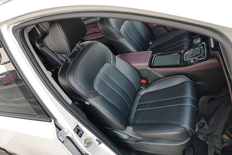 Used GAC Trumpchi M6 2023 PRO 270T DCT Luxury Edition