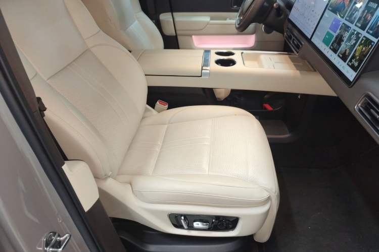 Used Li Auto MEGA 2024 Ultra Model