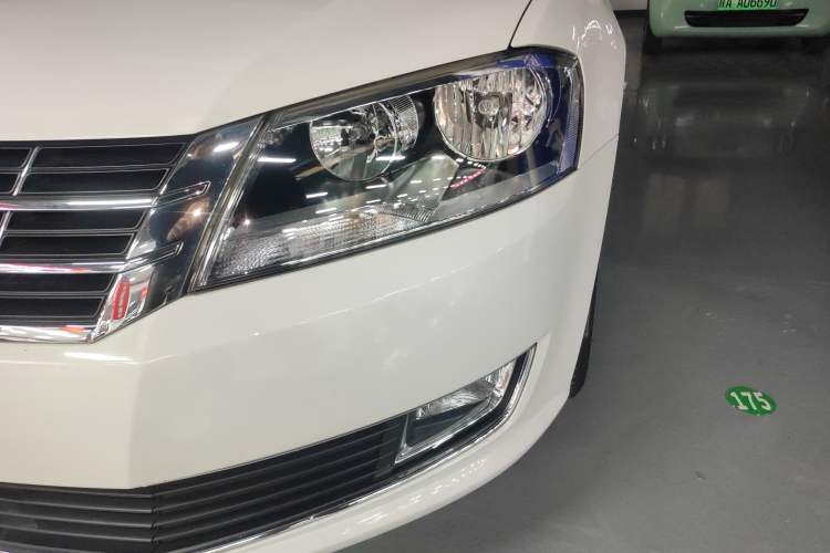 Used Volkswagen Gran Lavida 2013 1.6L Automatic Comfort Model
