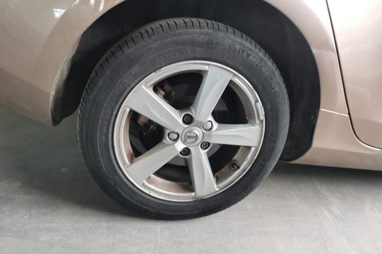 Used Volvo V40 2017 T3 Smart Edition
