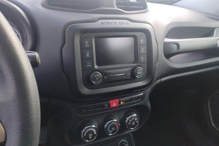 Used  Renegade 2017 180T Automatic High-Energy Version
