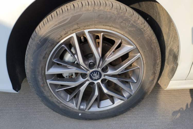 Used BYD Qin PLUS 2024 HONOR Edition DM-i 120KM Excellence Model
