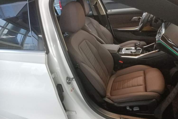 Used BMW 3 Series 2021 Restyled 325Li M Sport Package
