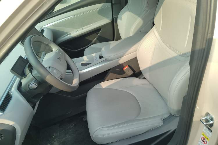 Used XPeng MONA M03 2024 620 with Ultra-Long Range
