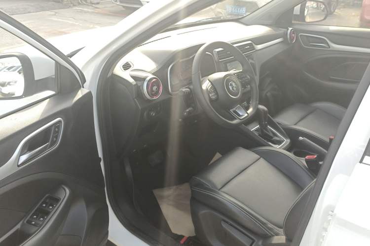 Used MG ZS 2017 1.5L Automatic Luxury Edition
